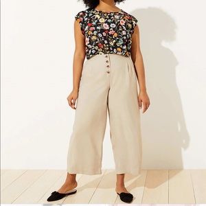 🎉NWT- LOFT Button Front Lightweight Fluid Pant